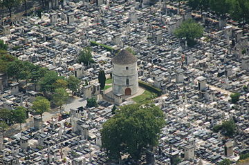מבט כללי על בית הקברות מונפרנס